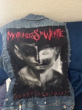 Motionless in white custom